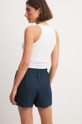 NA-KD Trend Shorts med elastisk lin - Blue