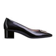 Delia Pumps