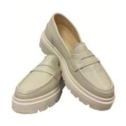 Klassisk Cream Penny Loafer