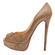 Pre-owned Beige semsket skinn Christian Louboutin haeler