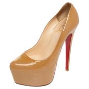 Pre-owned Beige skinn Christian Louboutin haeler