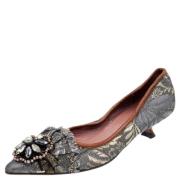 Pre-owned Gratt stoff Miu Miu haeler