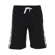 Stilige svarte Bermuda-shorts for menn