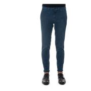 Slim-fit jeans