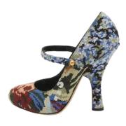 Pre-owned Fabric heels