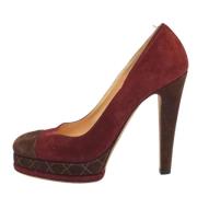 Pre-owned Suede heels