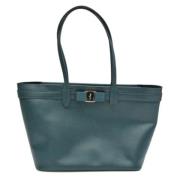 Pre-owned Leather handbags