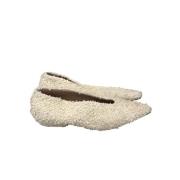 Pre-owned Beige Canvas Bottega Veneta Flats