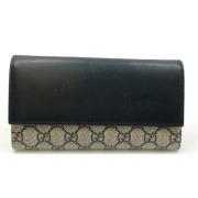 Pre-owned Leather wallets