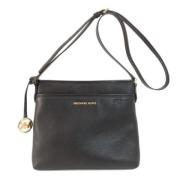 Pre-owned Leather shoulder-bags