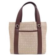 Pre-owned Canvas handbags