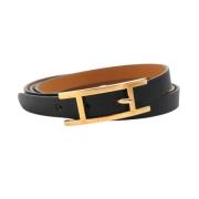 Pre-owned Leather bracelets