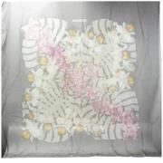 Pre-owned Silk scarves