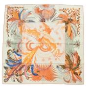 Pre-owned Silk scarves