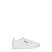 Hvite Skinn Sneakers med Brodert Logo