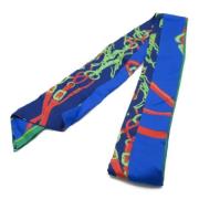 Pre-owned Silk scarves