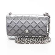 Pre-owned Leather chanel-bags