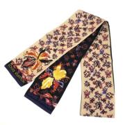 Pre-owned Fabric scarves