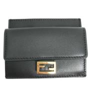 Pre-owned Leather wallets