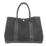 Pre-owned Fabric handbags