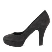 Pre-owned Suede heels