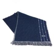 Pre-owned Wool scarves