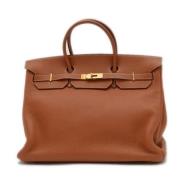 Pre-owned Leather handbags