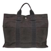 Pre-owned Canvas handbags