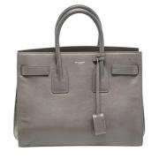 Pre-owned Leather handbags