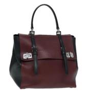 Pre-owned Leather handbags