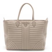 Pre-owned Leather handbags