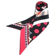 Pre-owned Silk scarves