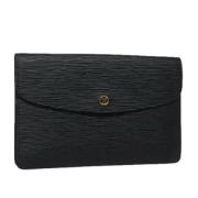 Pre-owned Leather clutches