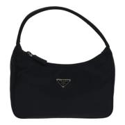 Pre-owned Nylon handbags