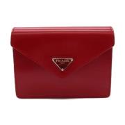 Pre-owned Leather clutches