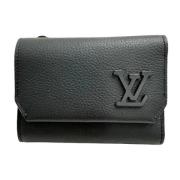 Pre-owned Leather wallets