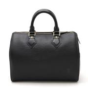 Pre-owned Leather handbags