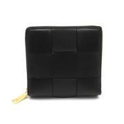 Pre-owned Leather wallets