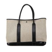 Pre-owned Canvas handbags