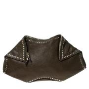 Pre-owned Leather clutches