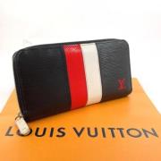 Pre-owned Leather wallets