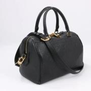 Pre-owned Leather handbags