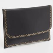 Pre-owned Leather clutches