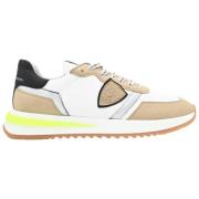 Lave Top Sneakers i Hvit Beige