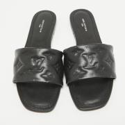 Pre-owned Leather sandals