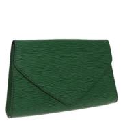 Pre-owned Leather clutches