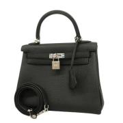 Pre-owned Leather handbags