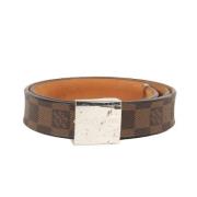 Pre-owned Leather belts