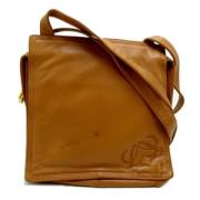 Pre-owned Leather shoulder-bags