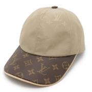 Pre-owned Canvas hats